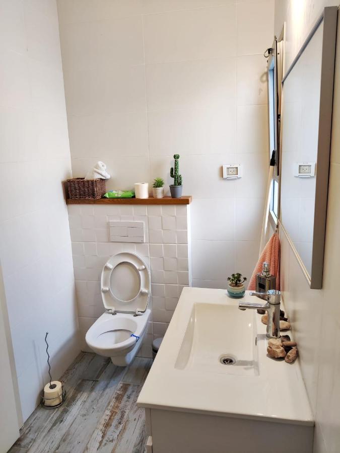 נקודות ריפוי Apartment Tirat Carmel Екстериор снимка
