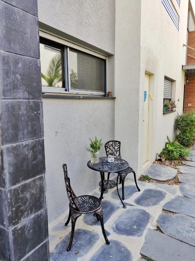 נקודות ריפוי Apartment Tirat Carmel Екстериор снимка