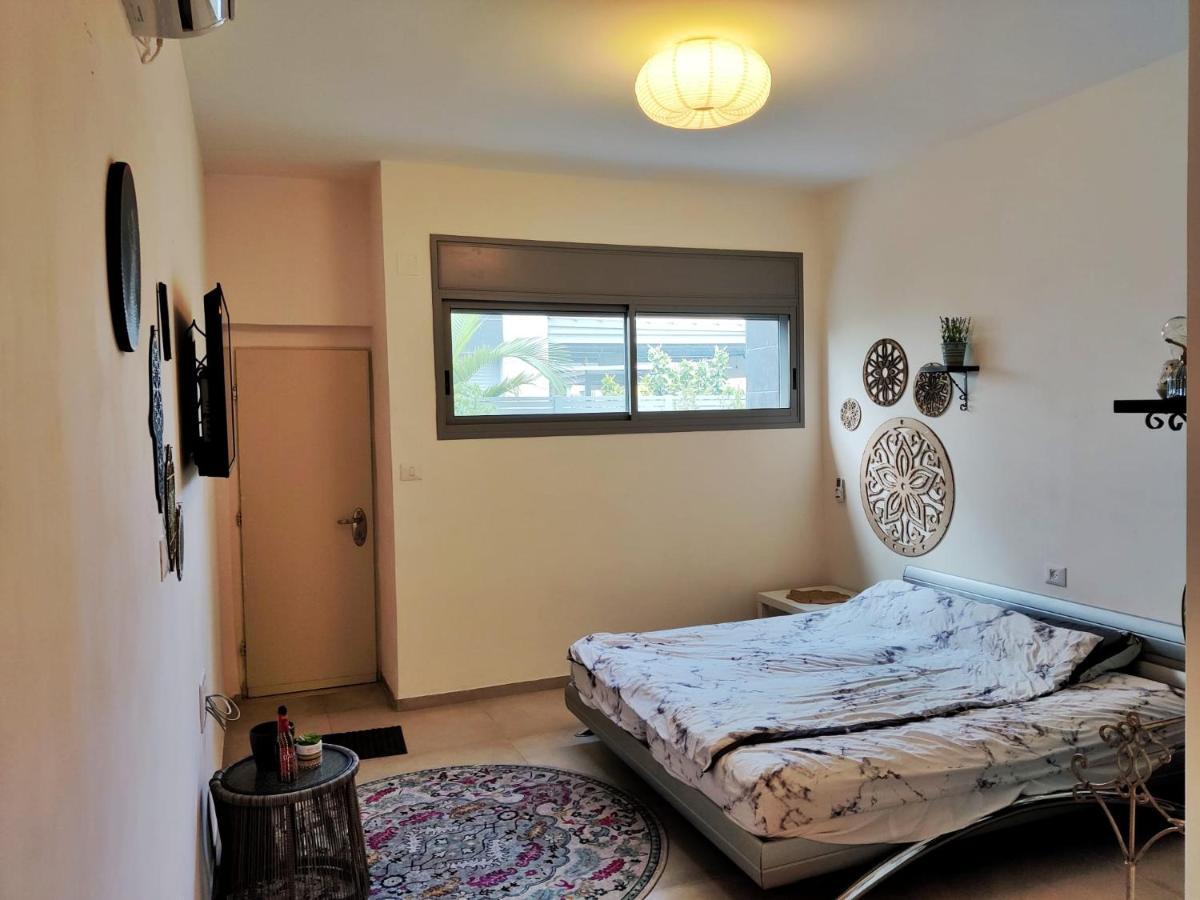 נקודות ריפוי Apartment Tirat Carmel Екстериор снимка