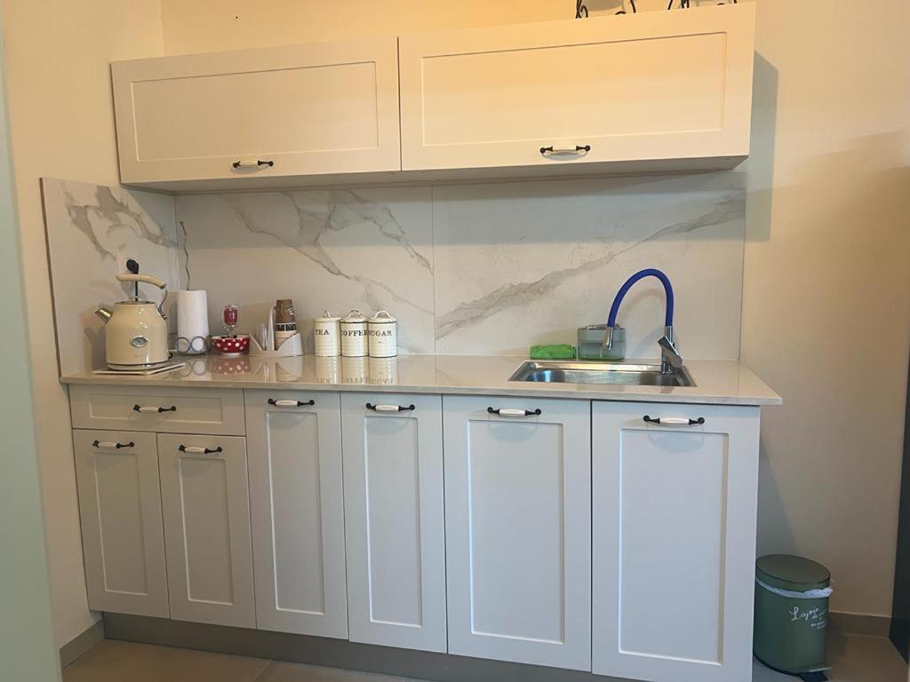 נקודות ריפוי Apartment Tirat Carmel Екстериор снимка