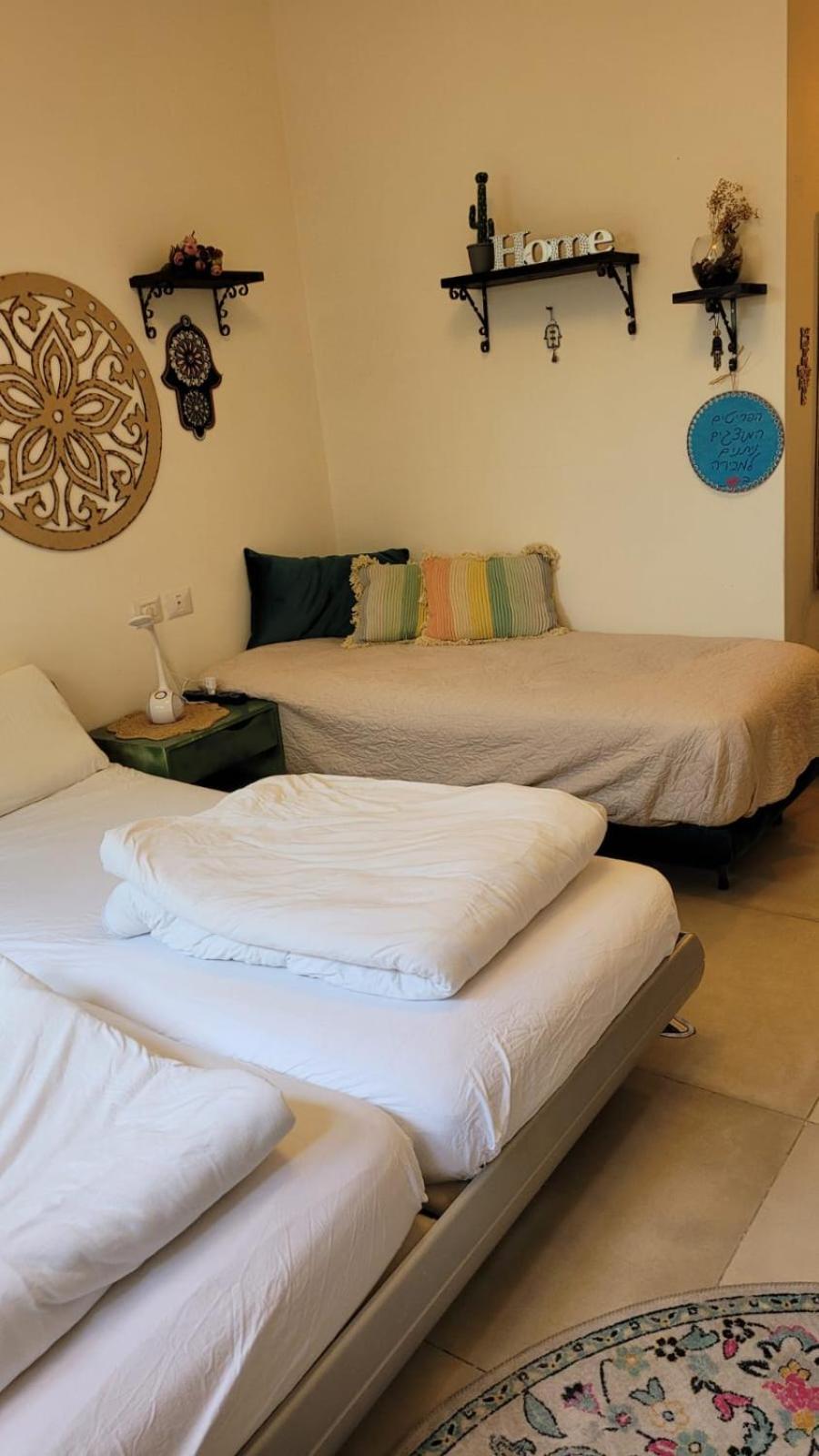 נקודות ריפוי Apartment Tirat Carmel Екстериор снимка